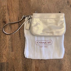 EUC Coach Shiny Wristlet